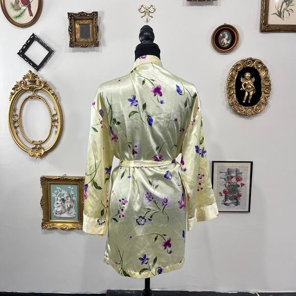 Vintage Y2K Victoria’s Secret Satin Floral Robe - Picture 3 of 4